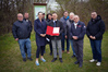 Wirtschaftsstaatssekretärin Ines Jesse (3.v.l.) überreicht den Zuwendungsbescheid in Güstrow (© WM)